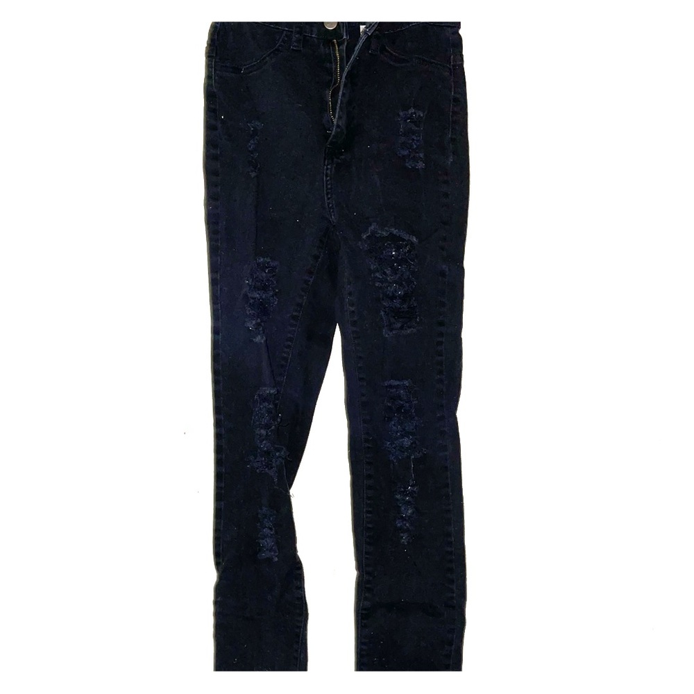 Fashion Nova black distressed skinny jean